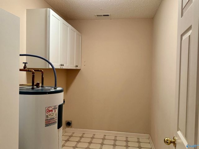 191 Meadowood Lane, Albertville, AL 35950