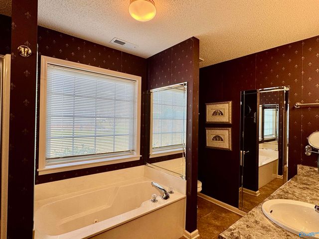 191 Meadowood Lane, Albertville, AL 35950