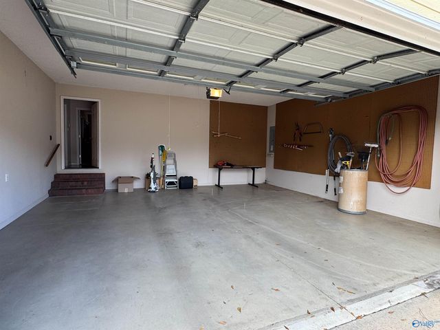 191 Meadowood Lane, Albertville, AL 35950