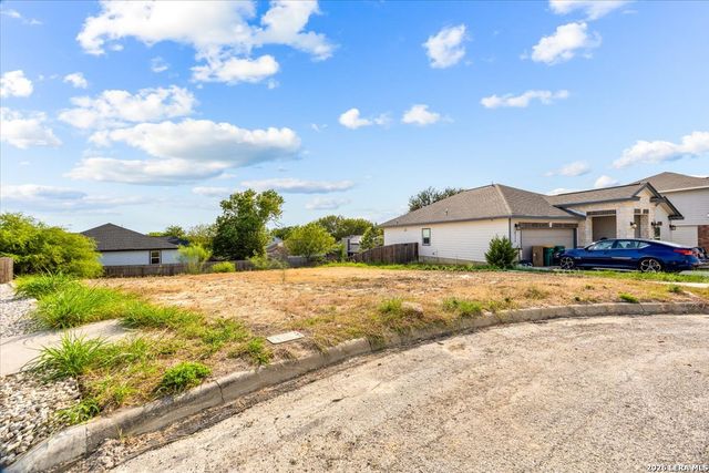 8318 Comanche, Converse, TX 78109