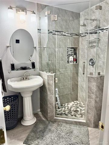 229 Nannette Drive, Pharr, TX 78577