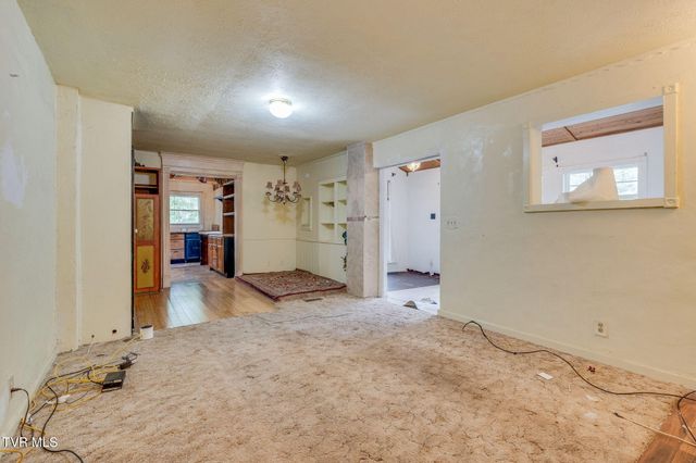 1556 Powder Branch Road, Johnson City, TN 37601