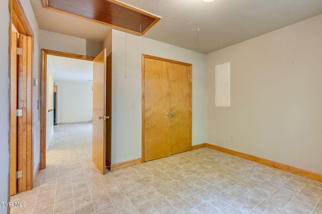 1556 Powder Branch Road, Johnson City, TN 37601