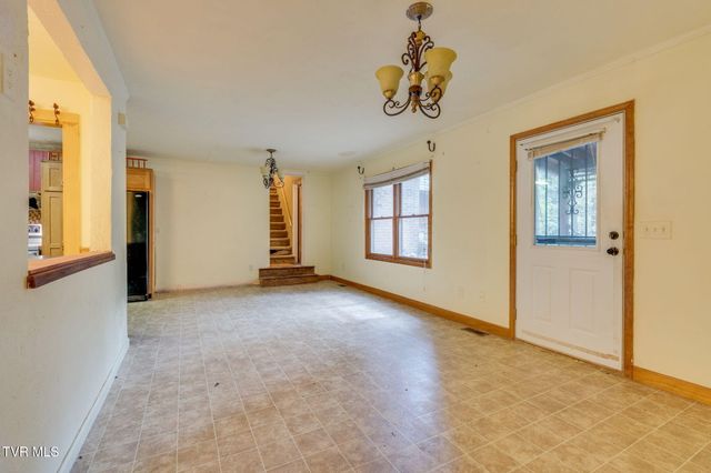 1556 Powder Branch Road, Johnson City, TN 37601
