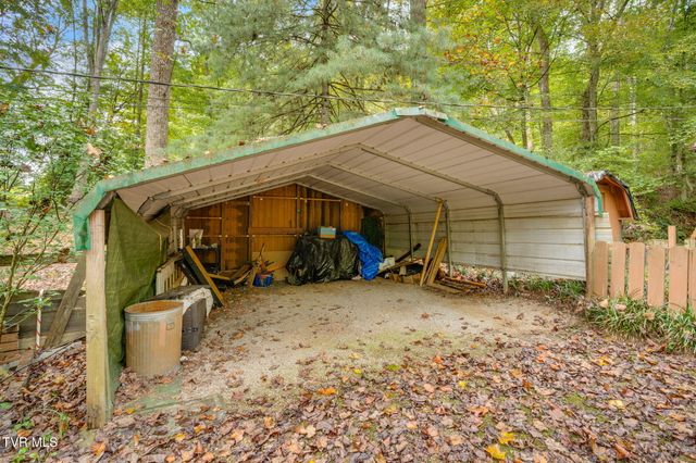1556 Powder Branch Road, Johnson City, TN 37601