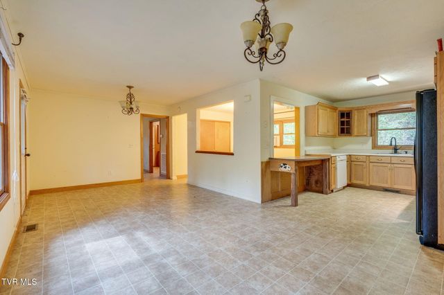 1556 Powder Branch Road, Johnson City, TN 37601