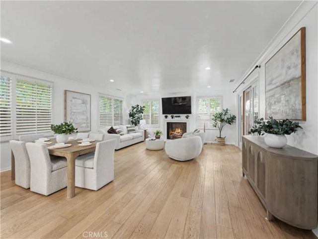 320 Bronze, Irvine, CA 92618