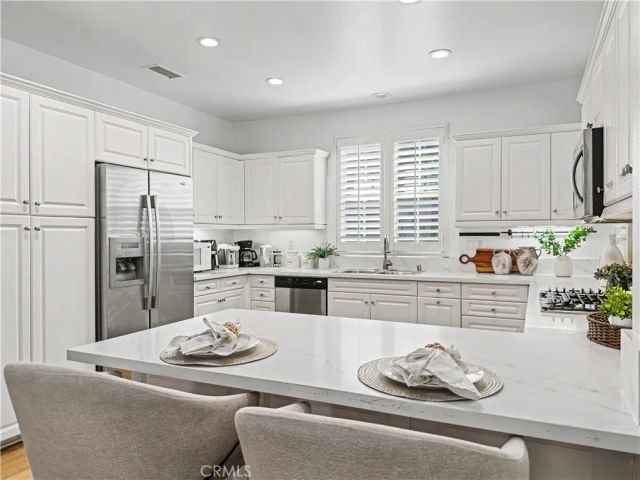 320 Bronze, Irvine, CA 92618