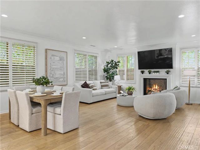320 Bronze, Irvine, CA 92618