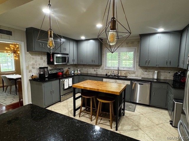 3433 Bankhead Avenue, Montgomery, AL 36111