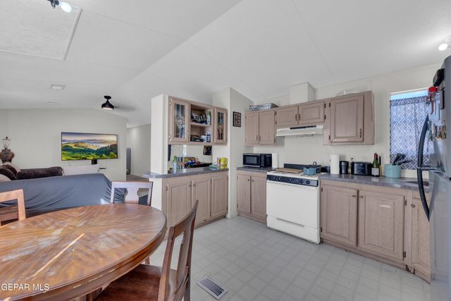 312 SLEEPY HOLLOW Street, El Paso, TX 79932