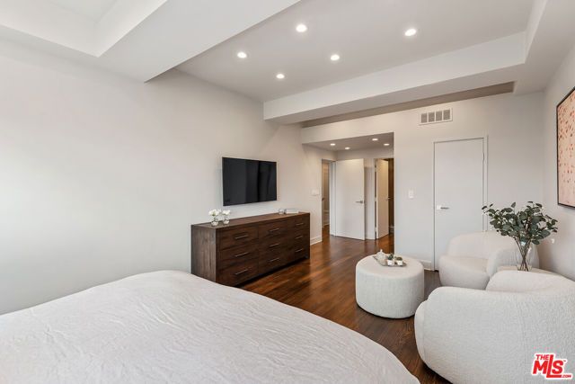 2220 Avenue Of The Stars 702, Los Angeles, CA 90067