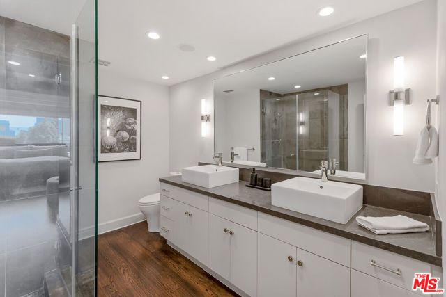 2220 Avenue Of The Stars 702, Los Angeles, CA 90067