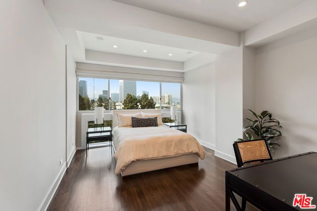 2220 Avenue Of The Stars 702, Los Angeles, CA 90067