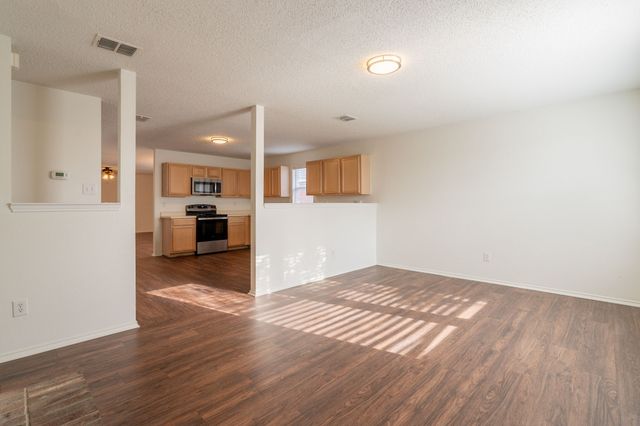 233 Stoneridge Drive, Mesquite, TX 75149