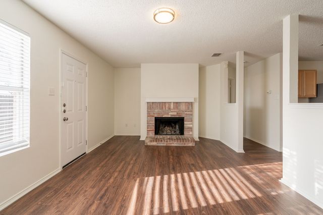 233 Stoneridge Drive, Mesquite, TX 75149