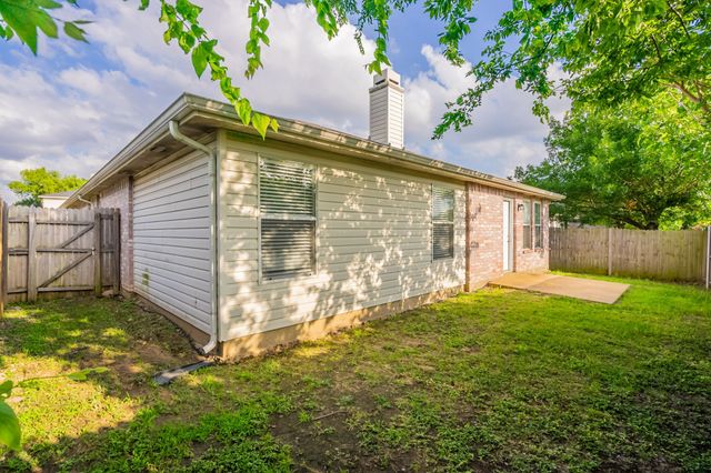 233 Stoneridge Drive, Mesquite, TX 75149