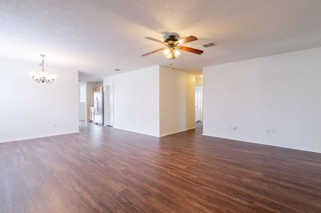 233 Stoneridge Drive, Mesquite, TX 75149
