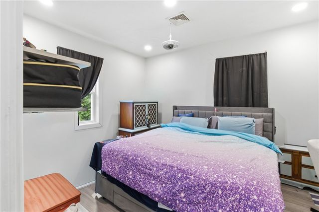 31 Yeoman Avenue, Cranston, RI 02920
