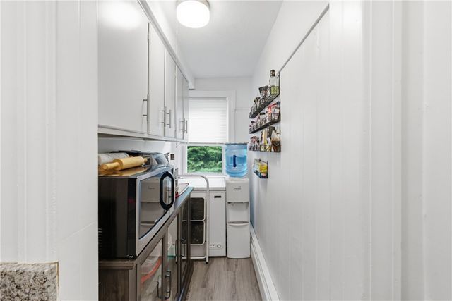 31 Yeoman Avenue, Cranston, RI 02920