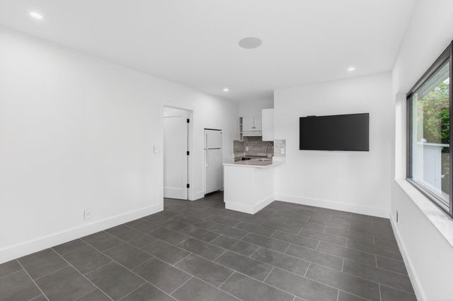 3720 Morton Avenue, West Palm Beach, FL 33405