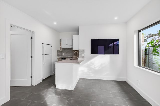 3720 Morton Avenue, West Palm Beach, FL 33405