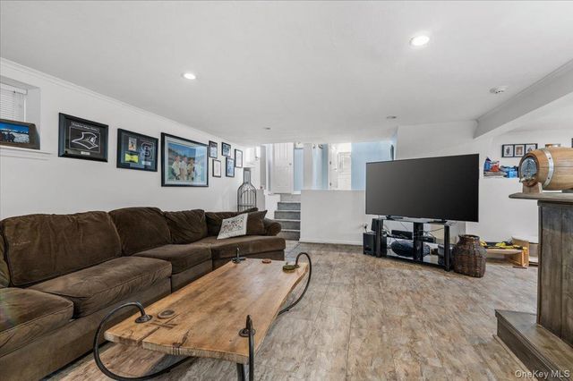 201 Martin Drive, Syosset, NY 11791