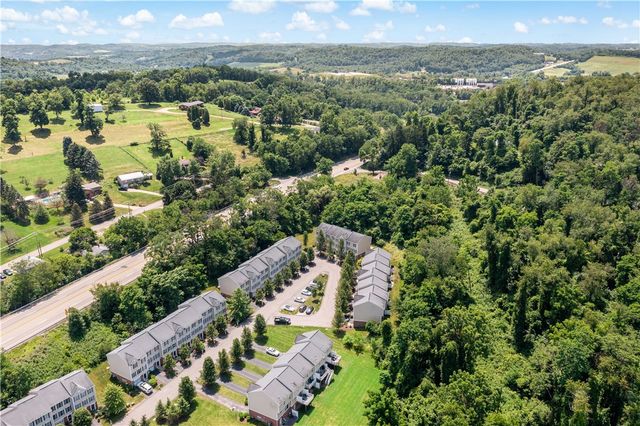 249 Persimmon Ln, North Strabane, PA 15317