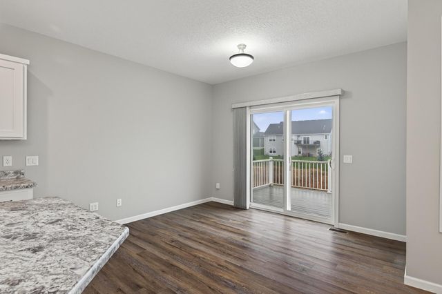 9837 Jasmine Avenue NE, Hanover, MN 55341