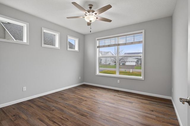 9837 Jasmine Avenue NE, Hanover, MN 55341