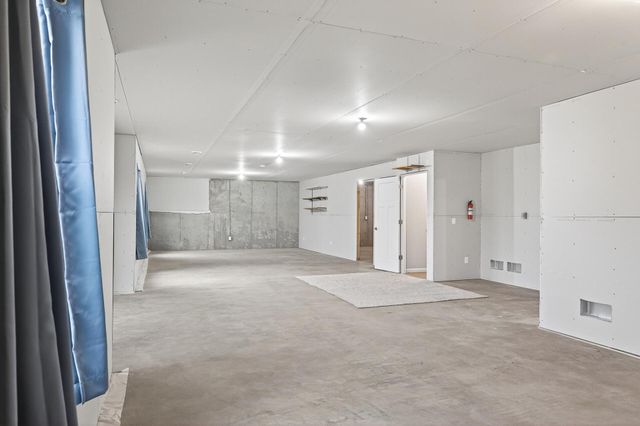 9837 Jasmine Avenue NE, Hanover, MN 55341