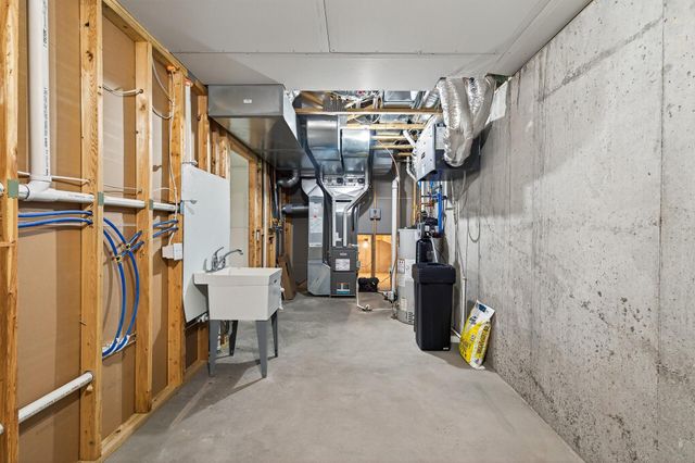 9837 Jasmine Avenue NE, Hanover, MN 55341