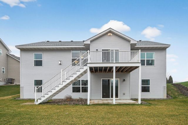 9837 Jasmine Avenue NE, Hanover, MN 55341