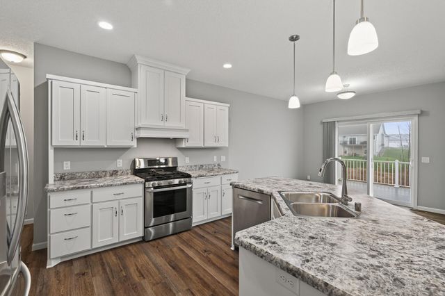 9837 Jasmine Avenue NE, Hanover, MN 55341