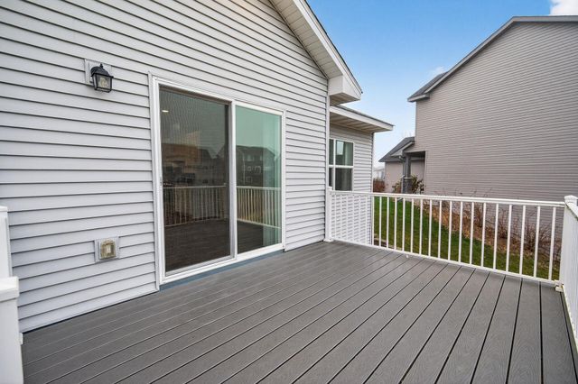 9837 Jasmine Avenue NE, Hanover, MN 55341