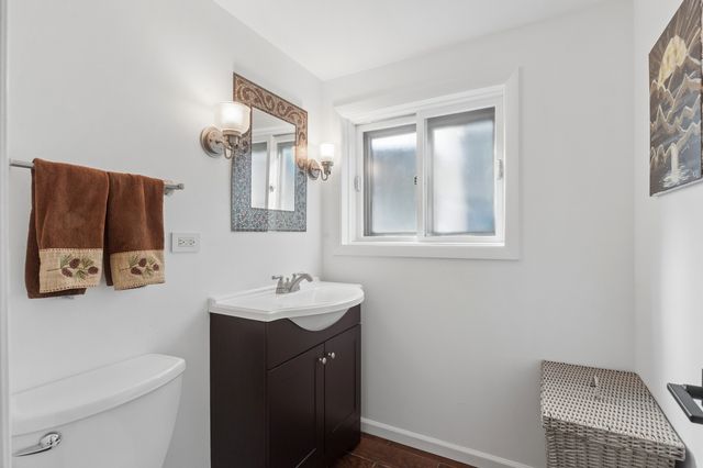 838 S Saylor Avenue, Elmhurst, IL 60126