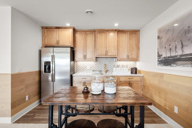 3850 Thrush Street, Shakopee, MN 55379