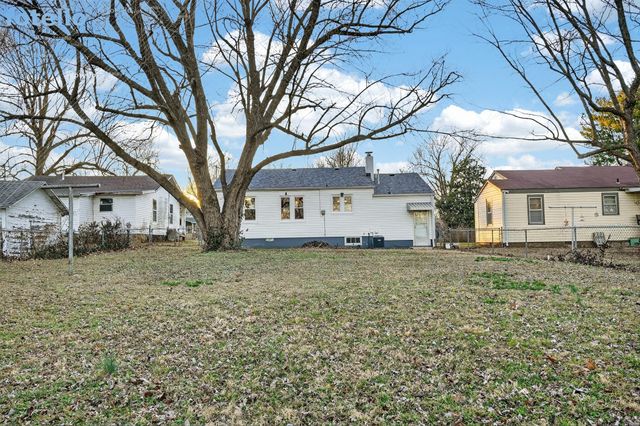 2502 N Campbell Avenue, Springfield, MO 65803