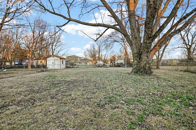 2502 N Campbell Avenue, Springfield, MO 65803