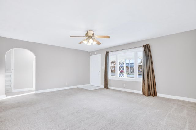 2502 N Campbell Avenue, Springfield, MO 65803