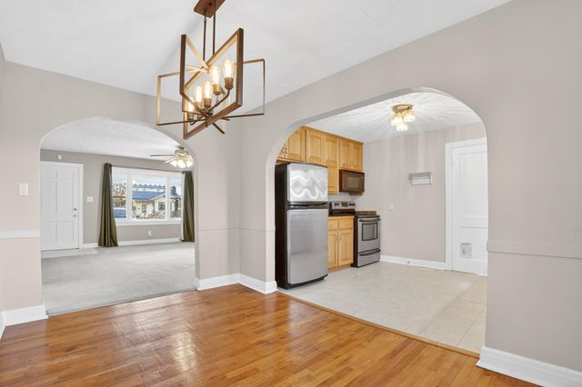 2502 N Campbell Avenue, Springfield, MO 65803