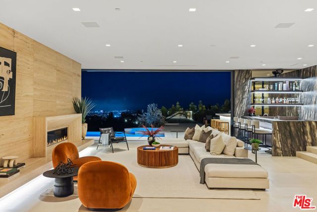 1731 Summitridge Drive, Beverly Hills, CA 90210