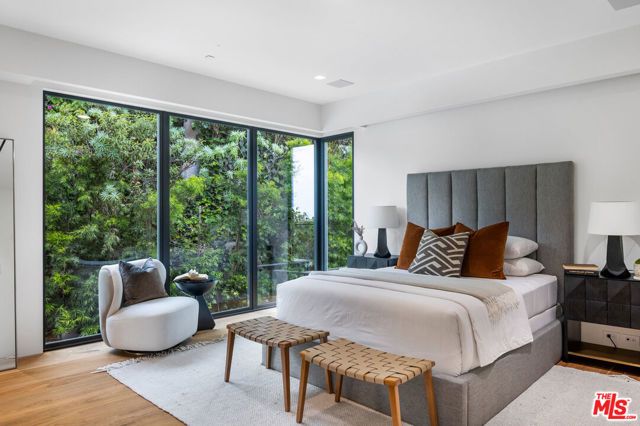 1731 Summitridge Drive, Beverly Hills, CA 90210