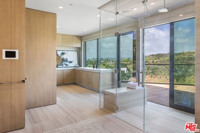 1731 Summitridge Drive, Beverly Hills, CA 90210