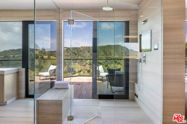 1731 Summitridge Drive, Beverly Hills, CA 90210