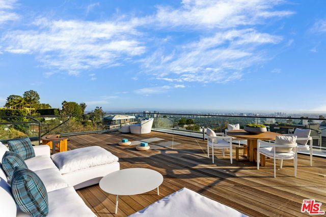 1731 Summitridge Drive, Beverly Hills, CA 90210