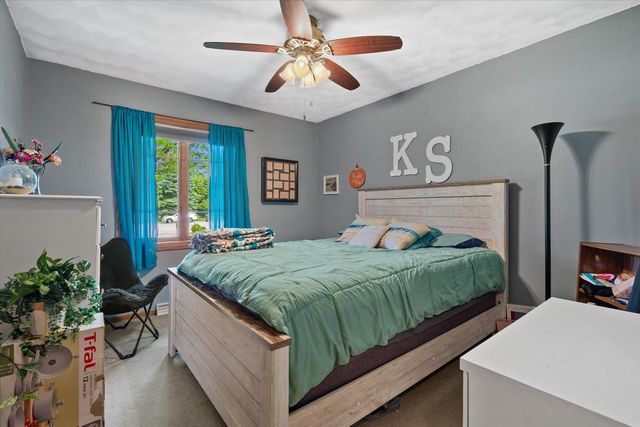 3803 N CRIPPLE CREEK DRIVE, Appleton, WI 54913