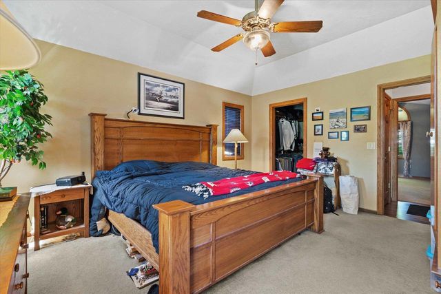 3803 N CRIPPLE CREEK DRIVE, Appleton, WI 54913