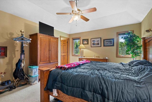 3803 N CRIPPLE CREEK DRIVE, Appleton, WI 54913