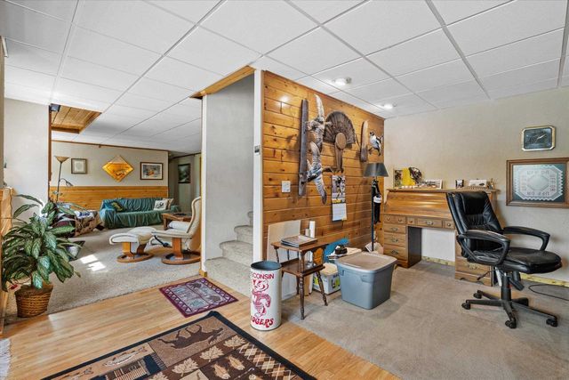 3803 N CRIPPLE CREEK DRIVE, Appleton, WI 54913